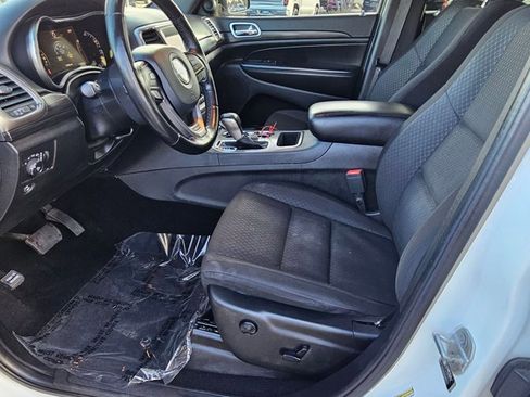 Used 2021 Jeep Grand Cherokee Laredo w/ Security & Convenience Group image 15