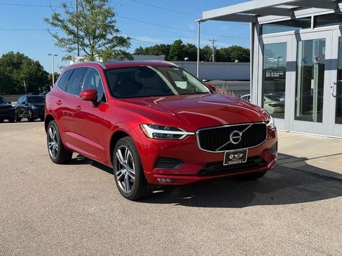 Used 2021 Volvo XC60 T5 Momentum w/ Premium Package AWD/4WD image 1
