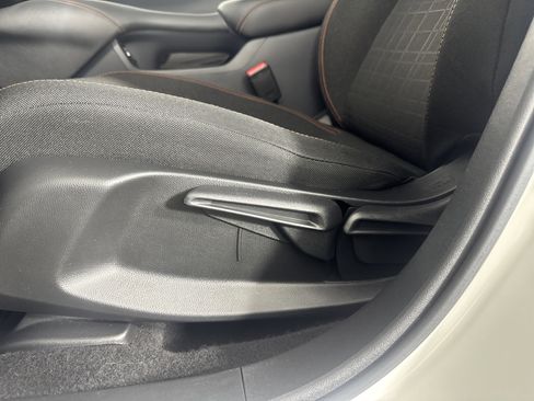 Used 2023 Honda HR-V Sport image 25