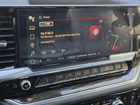 New 2025 GMC Sierra 1500 SLE w/ Preferred Package image 27