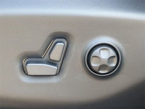 New 2026 Chrysler Pacifica Select w/ S Appearance Package image 24