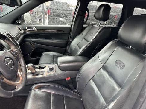 Used 2016 Jeep Grand Cherokee Overland image 3