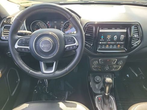 Used 2019 Jeep Compass Limited w/ Advanced Safety Group AWD/4WD image 4