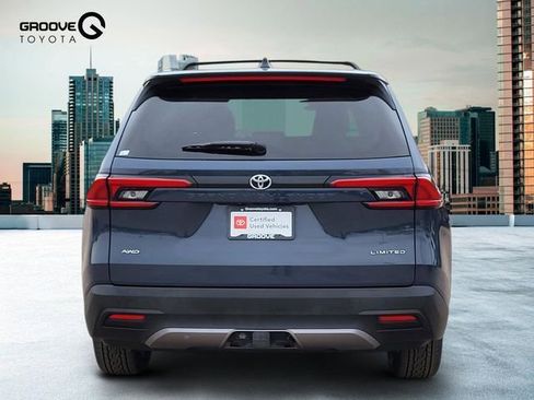 Used 2024 Toyota Grand Highlander AWD image 4