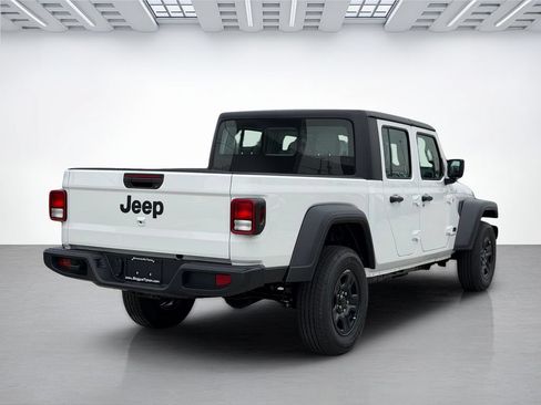 New 2026 Jeep Gladiator Sport AWD/4WD image 3