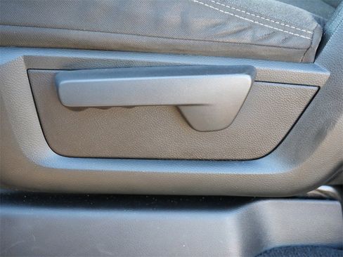 Used 2019 RAM 2500 Tradesman image 12