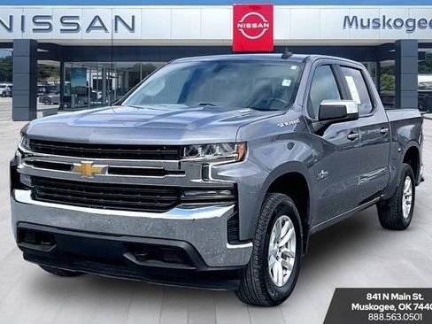 Used 2022 Chevrolet Silverado 1500 LT image 3