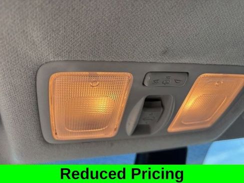 Used 2024 Hyundai Venue SEL image 27