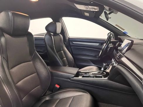 Used 2022 Honda Accord Sport image 10