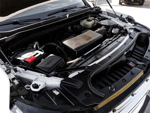 Used 2022 Chevrolet Suburban Premier image 55