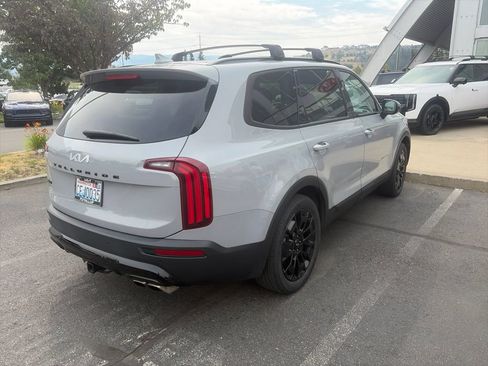 Used 2022 Kia Telluride EX w/ EX Premium Package AWD/4WD image 4