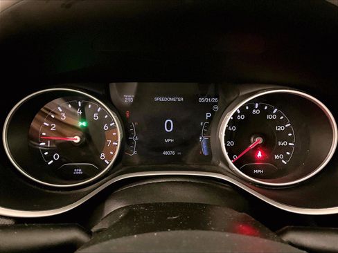 Used 2019 Jeep Compass Latitude w/ Popular Equipment Group FWD image 19