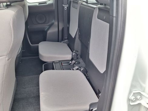 Used 2021 Toyota Tacoma SR5 image 12