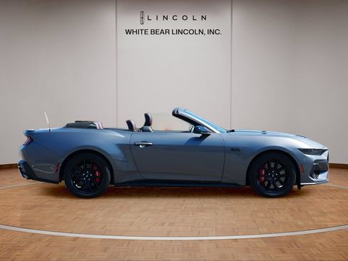 Used 2025 Ford Mustang GT Premium RWD image 4