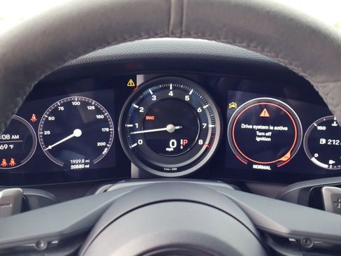Certified 2024 Porsche 911 Carrera T RWD image 14