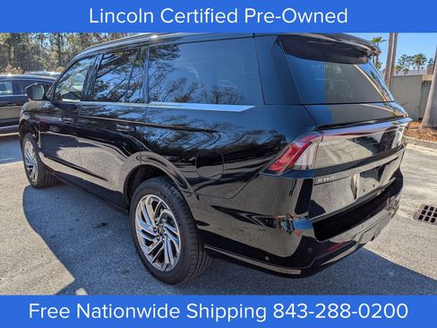Certified 2025 Lincoln Navigator Reserve image 6