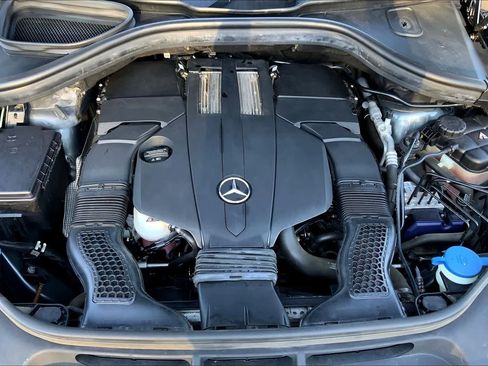 Used 2017 Mercedes-Benz GLS 450 GLS 450 image 31