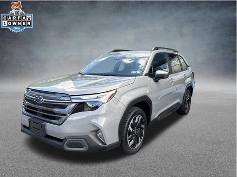 Used 2025 Subaru Forester Limited AWD/4WD image 1