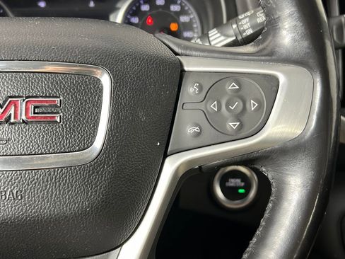 Used 2019 GMC Terrain SLE w/ Driver Convenience Package image 10