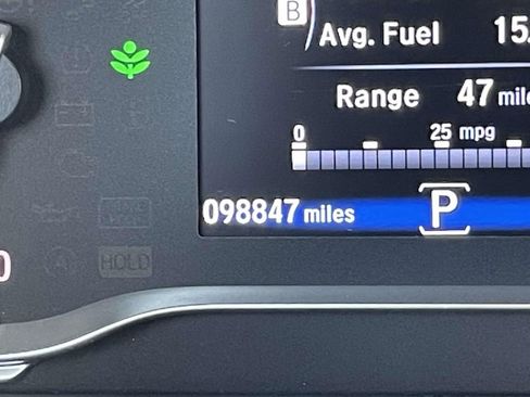 Used 2016 Honda Pilot Touring image 25