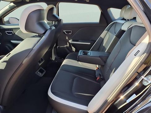 New 2025 Kia K4 GT-Line Turbo FWD image 23