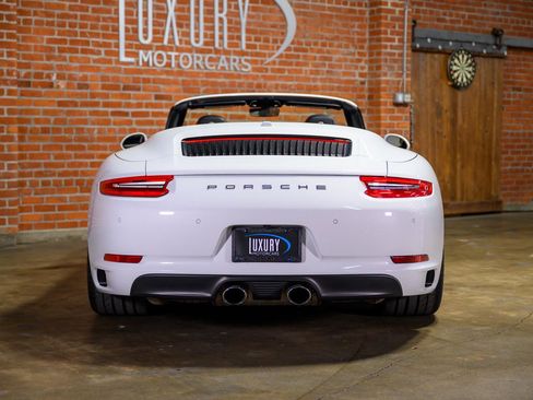 Used 2017 Porsche 911 Carrera S RWD image 14