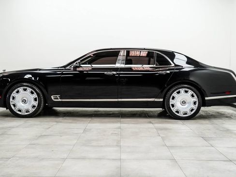 Used 2018 Bentley Mulsanne RWD image 8