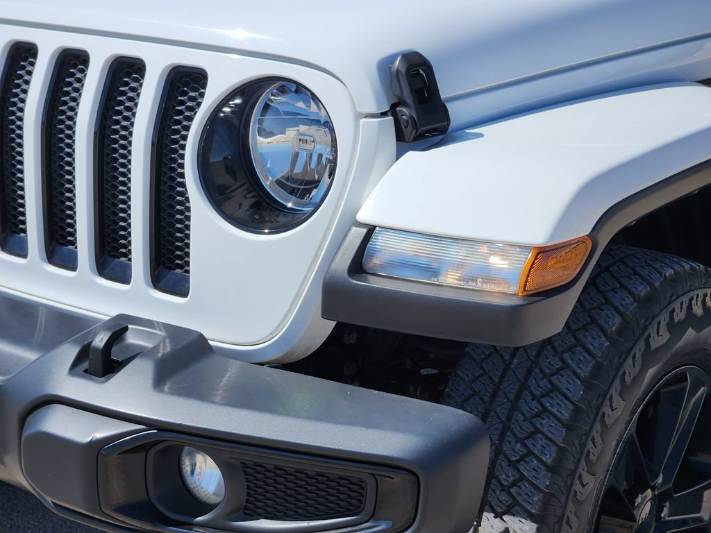 Used 2021 Jeep Wrangler Unlimited Sahara AWD/4WD image 9