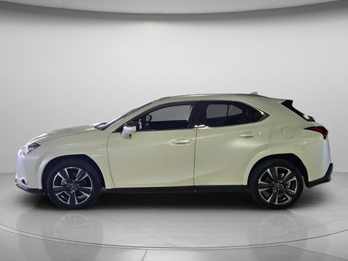 Used 2025 Lexus UX 300h FWD w/ Accessory Package (Z2) image 3