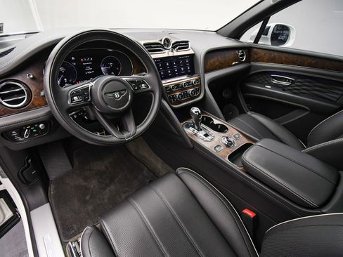 Certified 2023 Bentley Bentayga Extended Wheelbase image 2