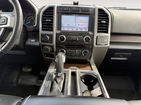Used 2017 Ford F150 Lariat w/ Equipment Group 502A Luxury AWD/4WD image 13