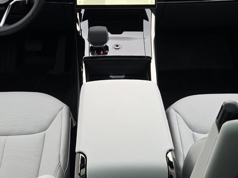 New 2026 Land Rover Range Rover Sport SE image 23