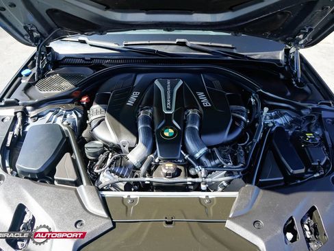 Used 2018 BMW M550i xDrive w/ Driving Assistance Package AWD/4WD image 15