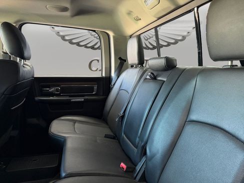 Used 2017 RAM 1500 Laramie image 13