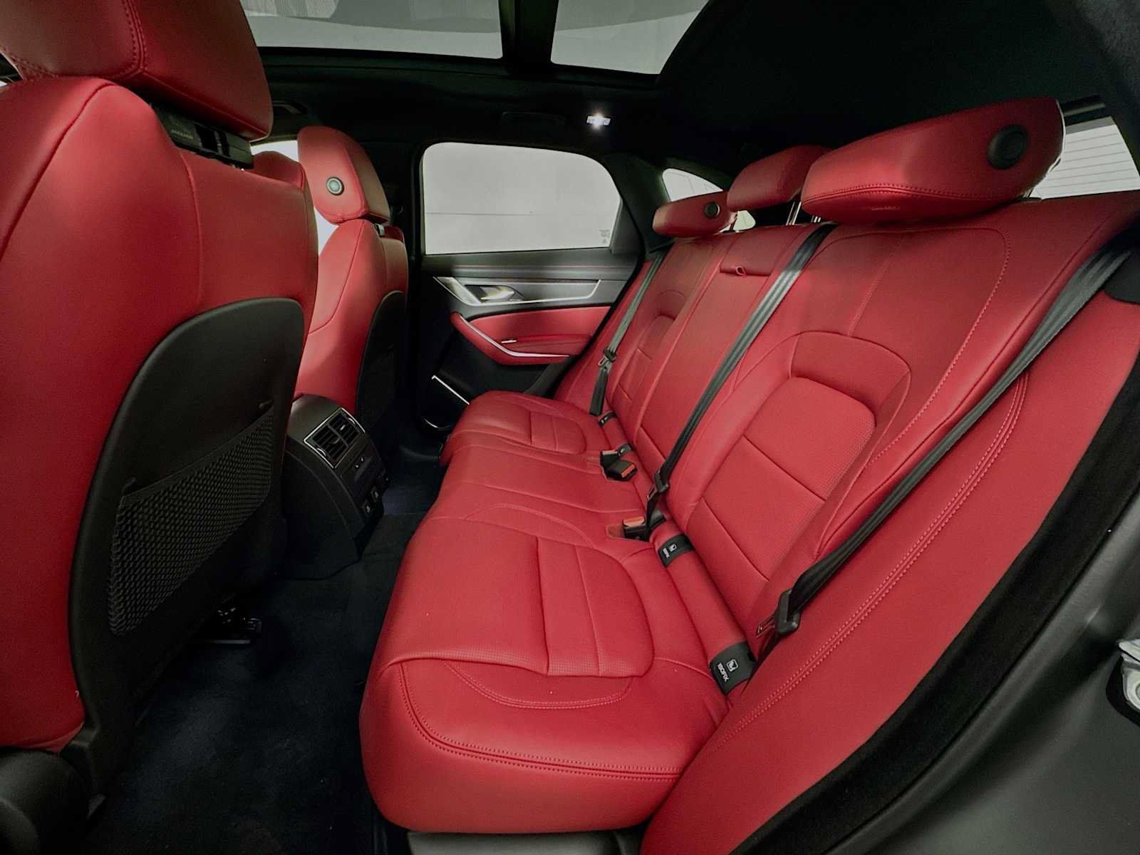 New 2025 Jaguar F-PACE R-Dynamic S AWD/4WD image 22