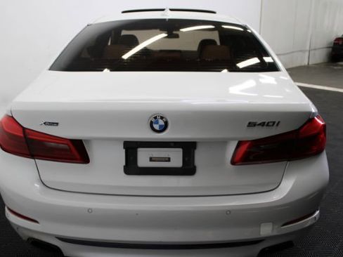 Used 2018 BMW 540i xDrive w/ Premium Package AWD/4WD image 8