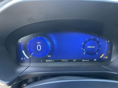 Used 2022 Ford Escape Titanium image 31