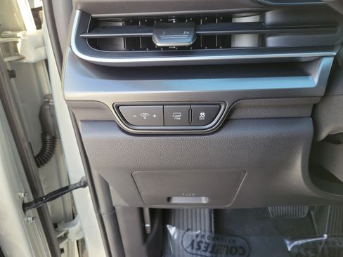 New 2027 Kia Carnival EX w/ Dark Edition Package FWD image 27
