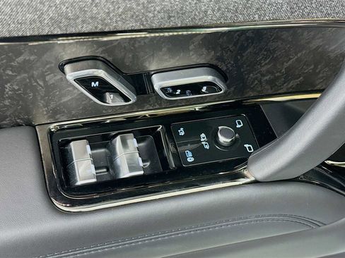 Used 2025 Land Rover Range Rover Sport Dynamic SE image 19