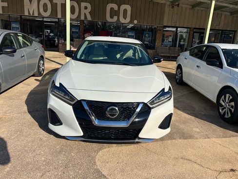 Used 2022 Nissan Maxima SV w/ Floor Mat Group FWD image 3