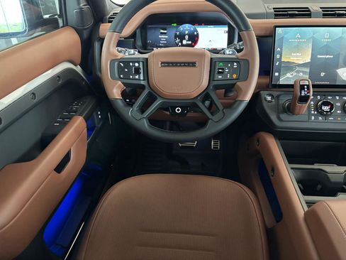 Used 2026 Land Rover Defender 110 image 21
