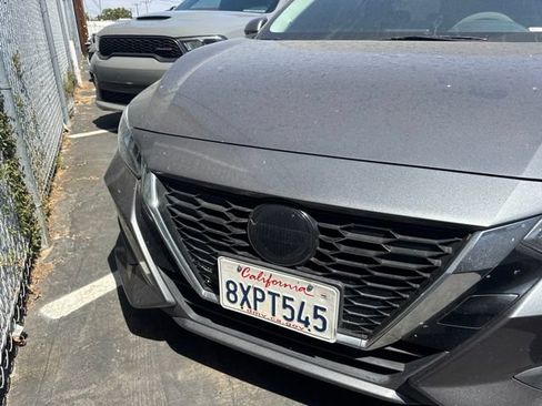 Used 2021 Nissan Sentra S FWD image 1