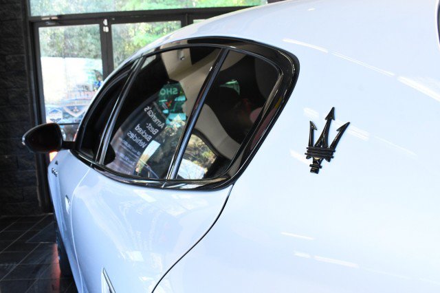 Used 2023 Maserati Grecale Modena AWD/4WD image 12