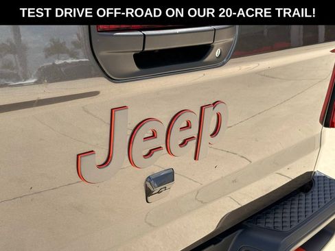 New 2026 Jeep Gladiator Mojave image 34