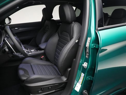New 2024 Alfa Romeo Stelvio Quadrifoglio w/ Active Assist Plus Package image 31