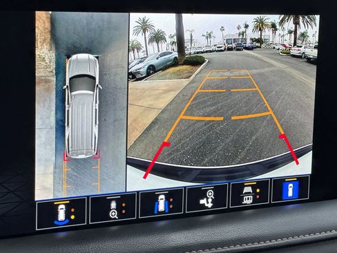 Used 2023 GMC Yukon AT4 image 21