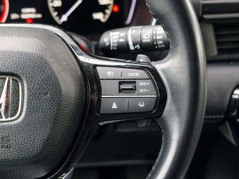 Used 2025 Honda Pilot EX-L image 46