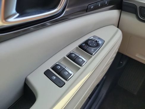 New 2026 Kia Carnival SX FWD image 30