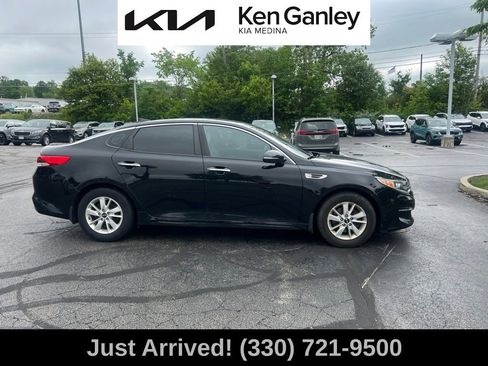 Used 2017 Kia Optima LX FWD image 4