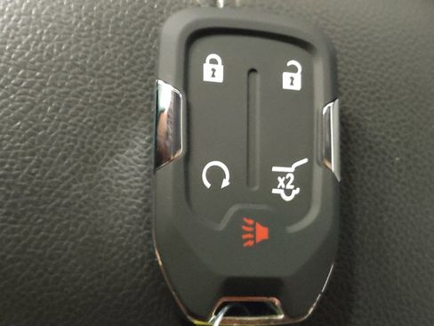 Used 2018 GMC Terrain SLT w/ Preferred Package image 32